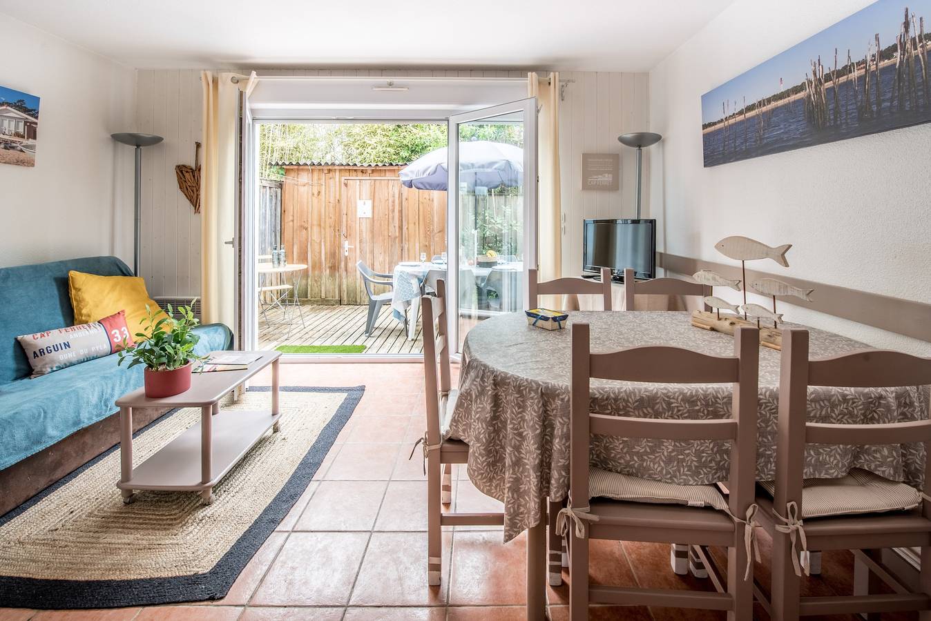 Apartamento entero, Apartamento 'Les Canonniers' cerca de la playa con piscina, terraza y balcón in Le Canon, Lège-Cap-Ferret
