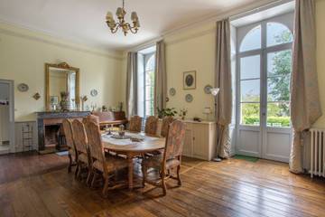 Maison De Vacances pour 12 Personnes dans Fontenay-le-Comte, Vendée, Photo 2