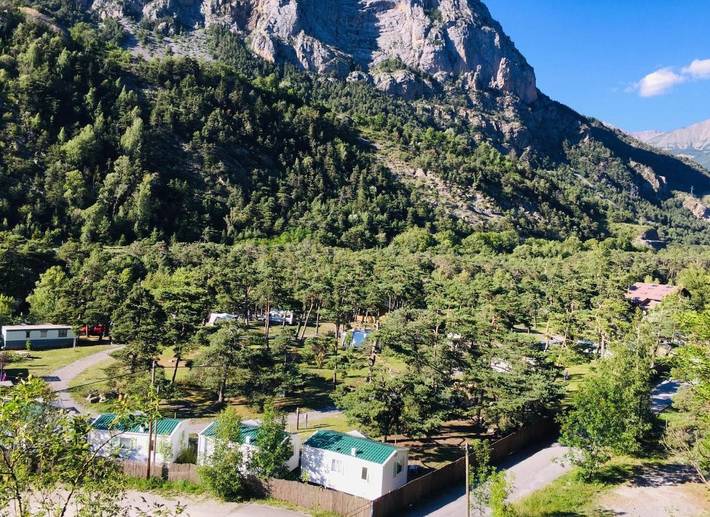 Camping pour 5 personnes, avec Terrasse ainsi que Piscine et Vue