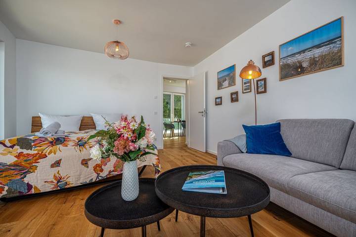 Geheel appartement, Vakantieappartement voor 2 personen met terras in Müritzer Wiesen, Graal-Müritz