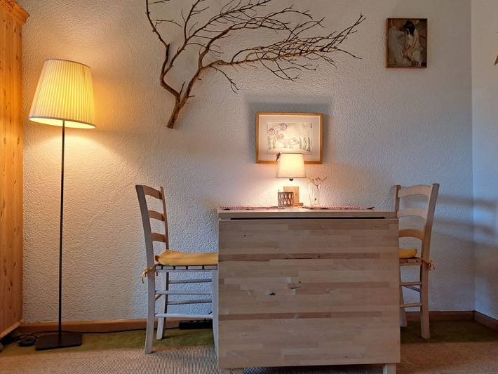 Chalet pour 2 personnes, avec piscine ainsi que terrasse et jardin à Crans-Montana - 2