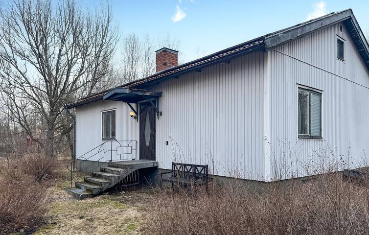 Ferienhaus für 8 Personen, mit Whirlpool und Terrasse sowie Garten, mit Haustier