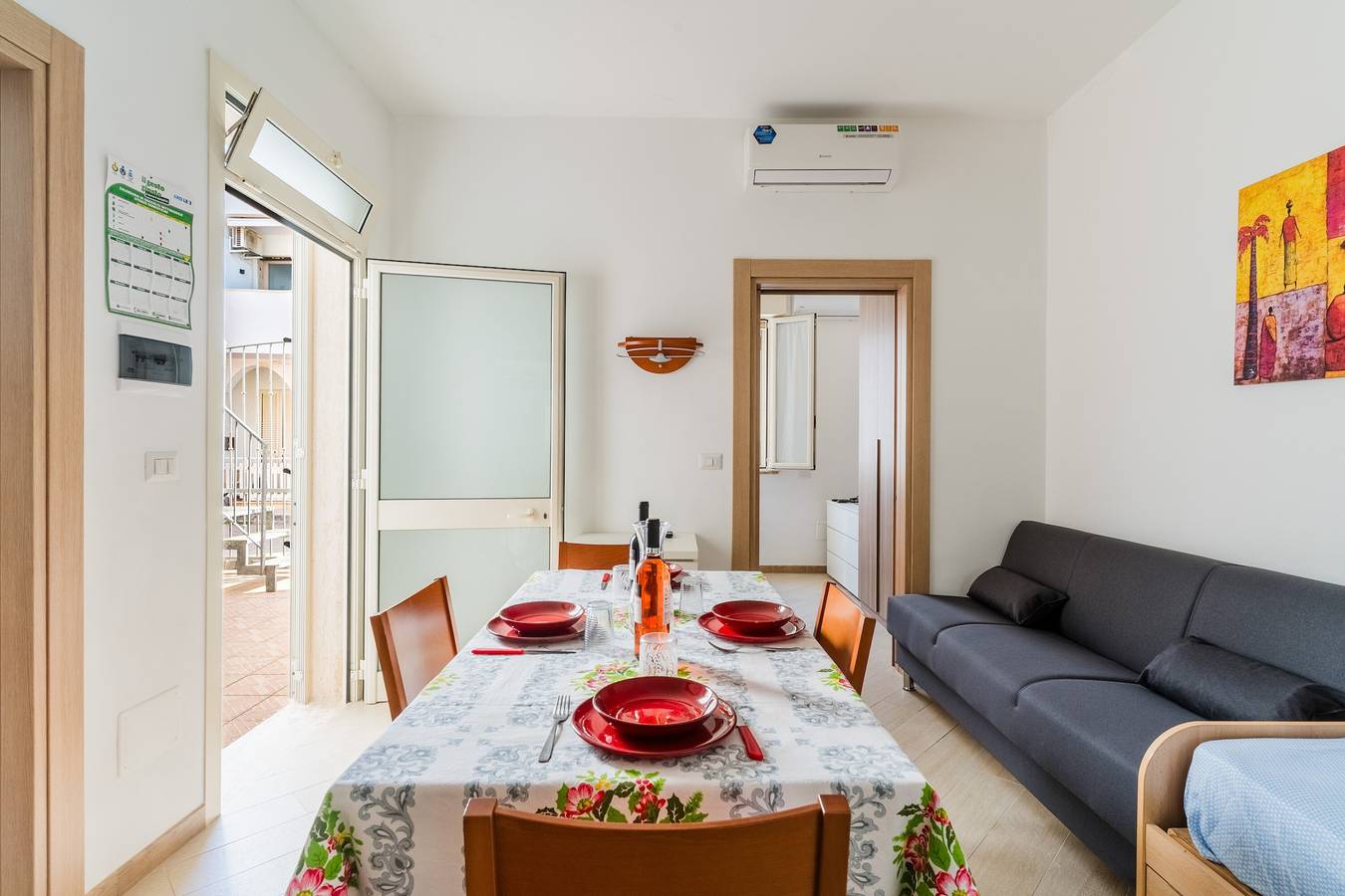 Ferienhaus 'Lu Sule Lu Mare Lu Ientu 2' mit privatem Garten, Wlan und Klimaanlage in Porto Cesareo, Golf von Tarent
