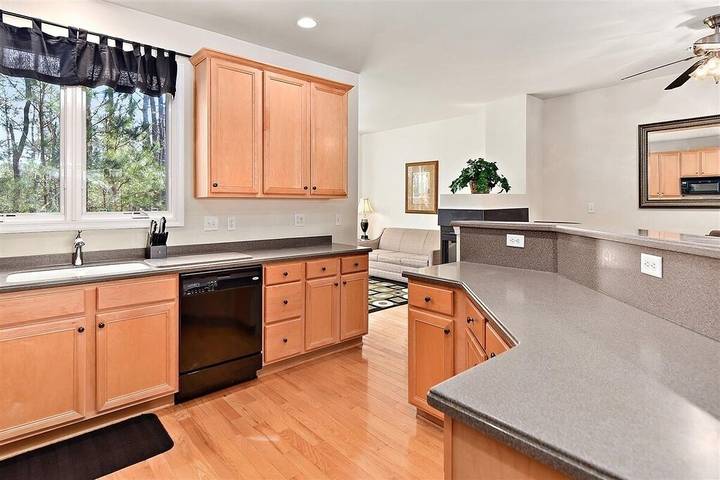 Vacation rental for 12 people, with balcony and pool in Worcester County