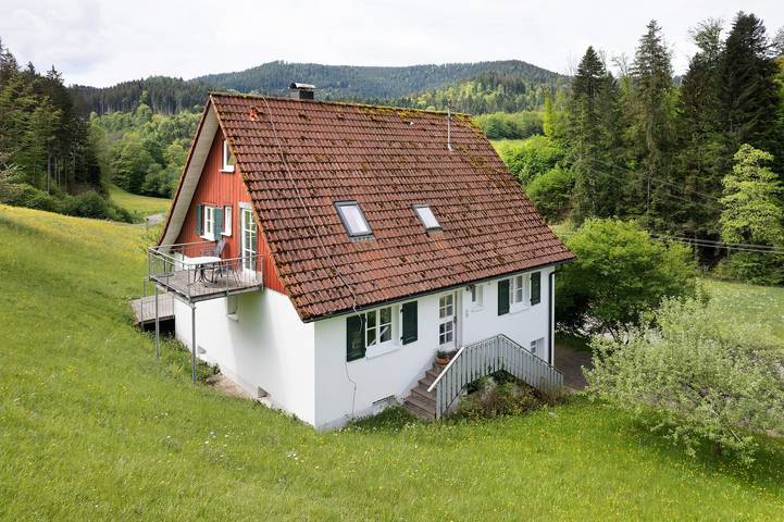 Ferienwohnung für 6 Personen, mit Balkon und Garten