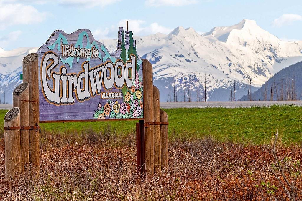 Ganze Wohnung, Kleine funktionelle Ski-In / Out-Wohnung direkt neben der Piste! in Girdwood, Anchorage