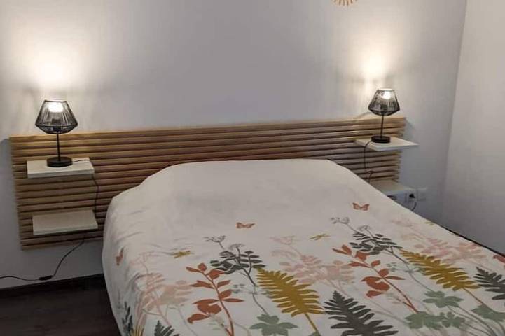 Gîte pour 3 personnes, avec terrasse et jardin dans Marange-Silvange