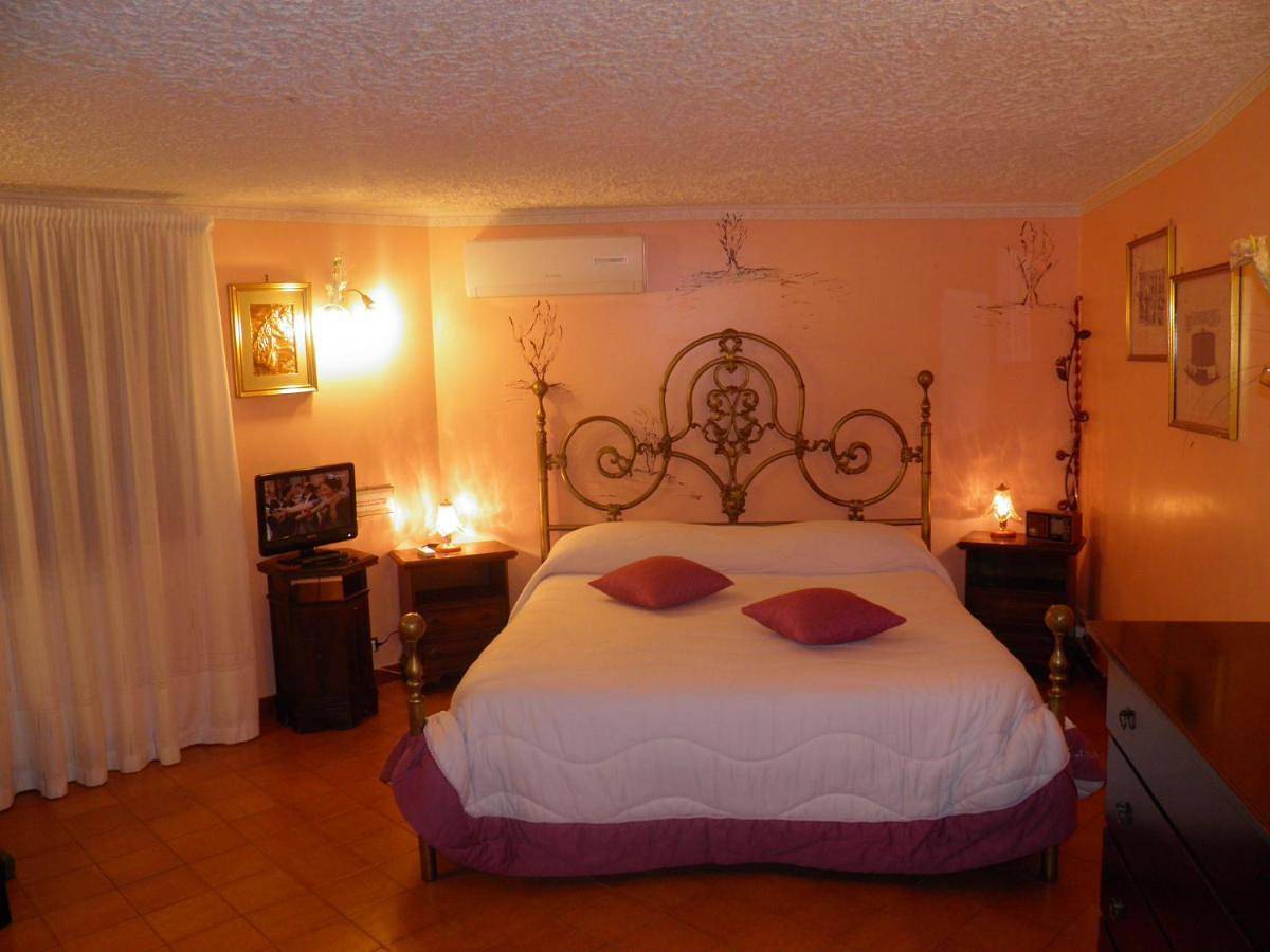 Standard Double Room in Nicolosi, Etna