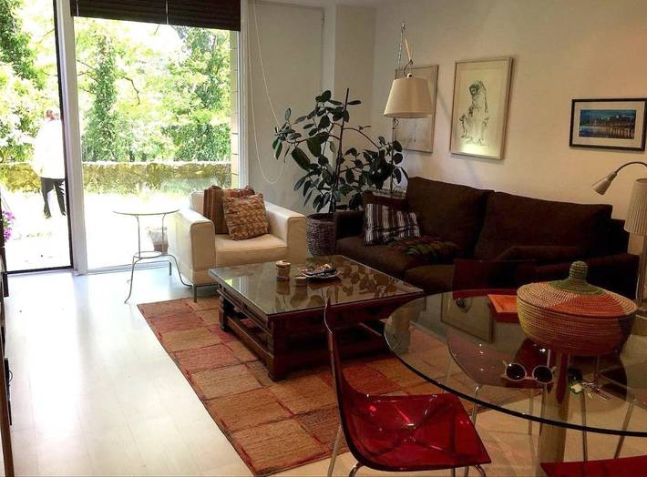 Gîte pour 4 personnes, avec piscine et terrasse ainsi que vue et jardin, animaux acceptés à Ames - 3