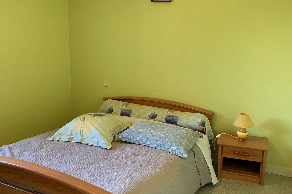 Gîte de charme avec jardin clos et activités familiales en Mayenne in Saint-Mars-sur-Colmont, Mayenne