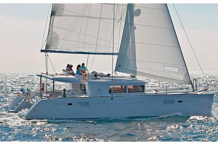 Bateau pour 8 personnes, avec Jacuzzi dans Cos Ville