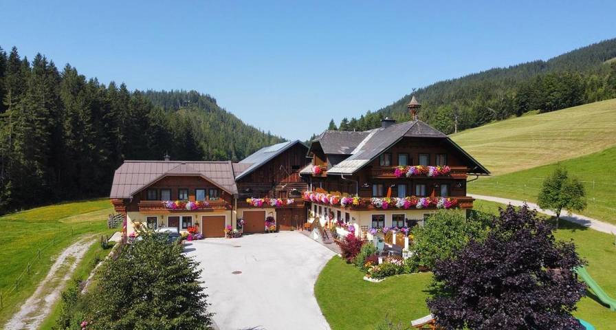 BnB für 2 Personen, mit Garten und Ausblick in Ramsau am Dachstein