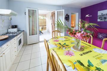 Gîte pour 10 personnes, avec terrasse et jardin, animaux acceptés sur l' Île de la Réunion