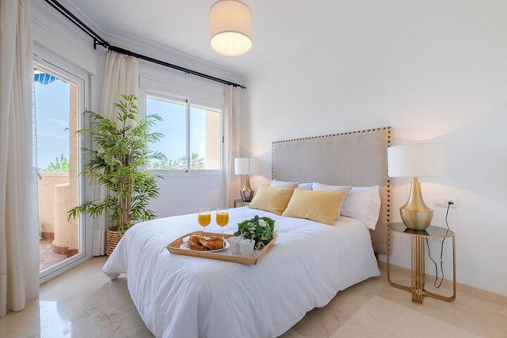 Entire apartment, Garden & Beach - Torremolinos in Playa Los Álamos, Torremolinos