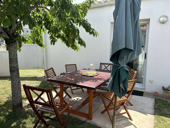 Location de vacances pour 6 personnes, avec terrasse, animaux acceptés dans La Grande plage (Saint-Gilles-Croix-de-Vie) - 2