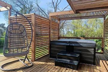 Camping pour 6 personnes, avec terrasse à Lannion