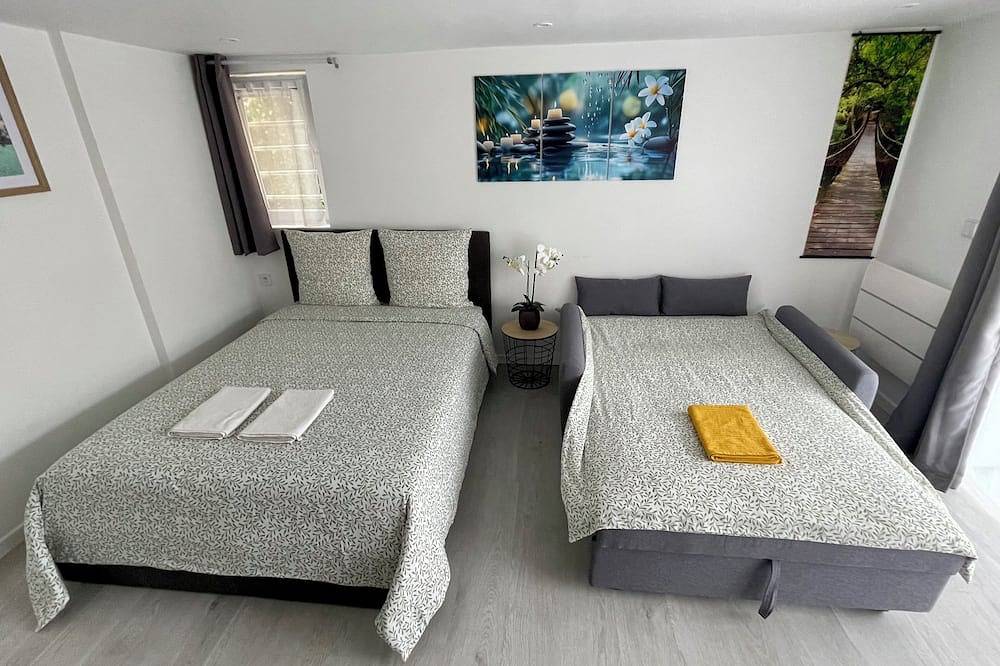 Entire apartment, Zen, studio near Paris Roissy Cdg Airport, Disneyland, Asterix, Exposition in Villepinte, Seine-Saint-Denis