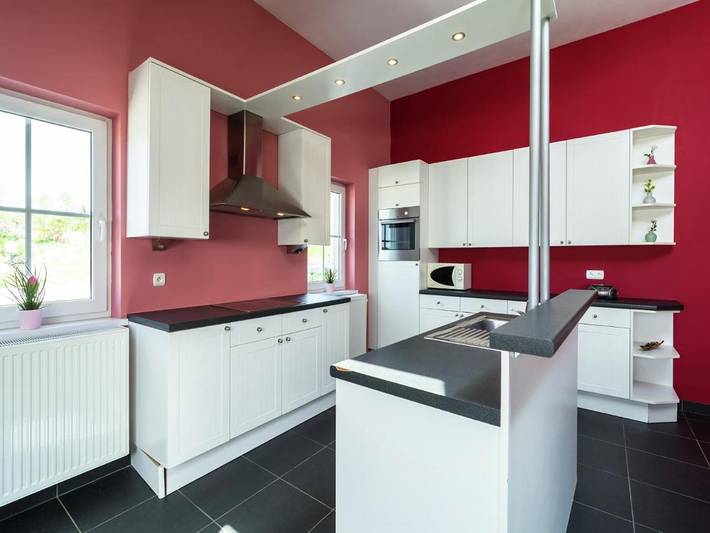 Location de vacances pour 32 personnes, avec sauna et jardin ainsi que jacuzzi et terrasse à Léglise - 3