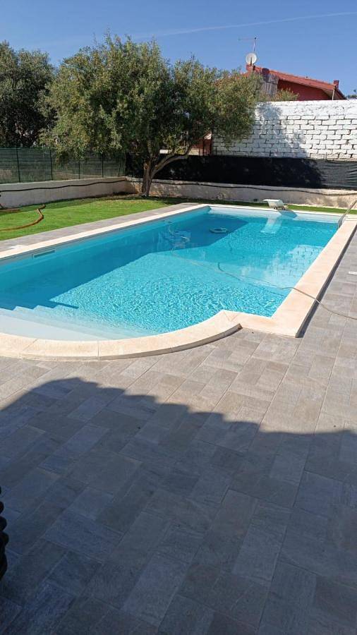 Villa per 9 persone, con Terrazza e Giardino nonché Piscina e Panorama a Arenella