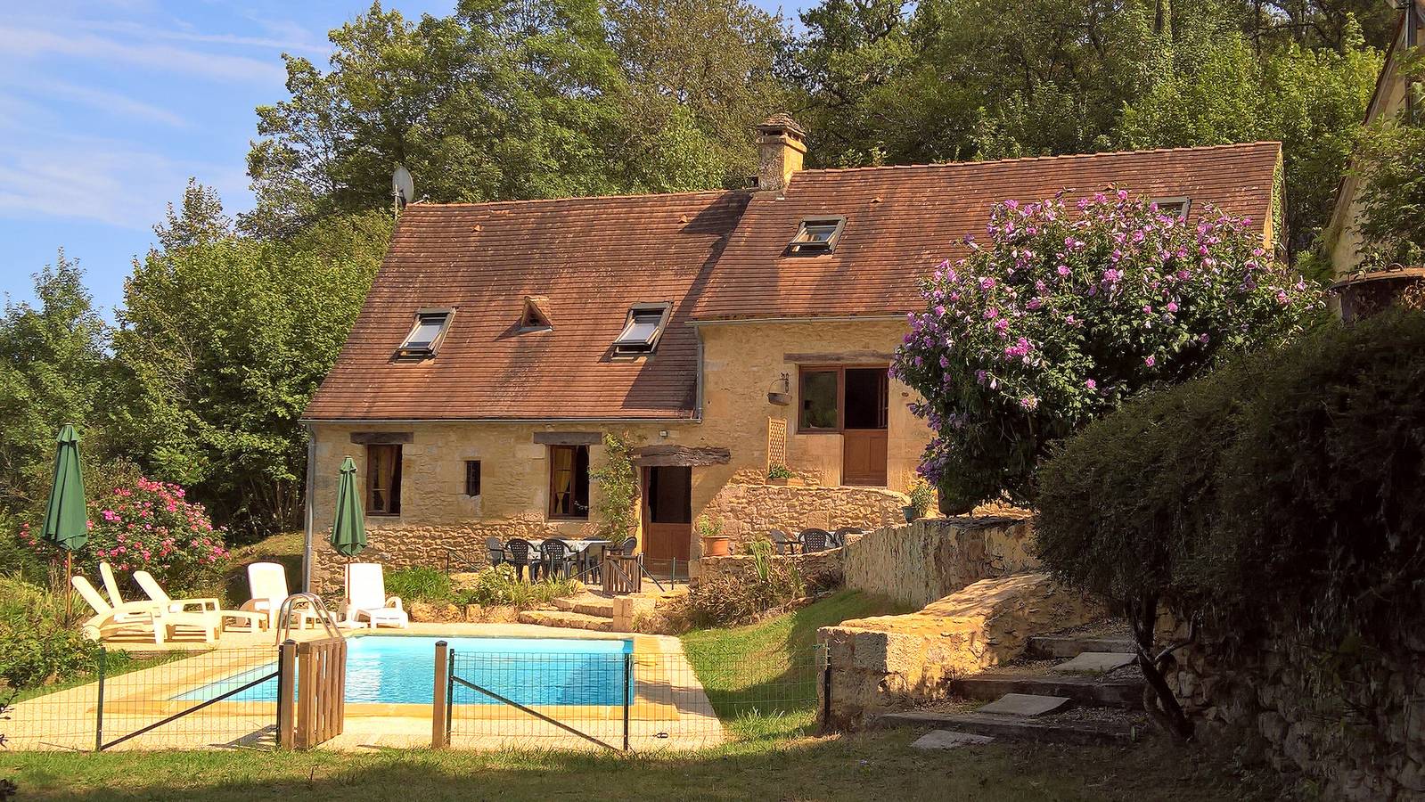 Moulin de la Grenaderie – Havre de Paix avec Piscine au Cœur du Périgord Noir in Sergeac, Périgord Noir
