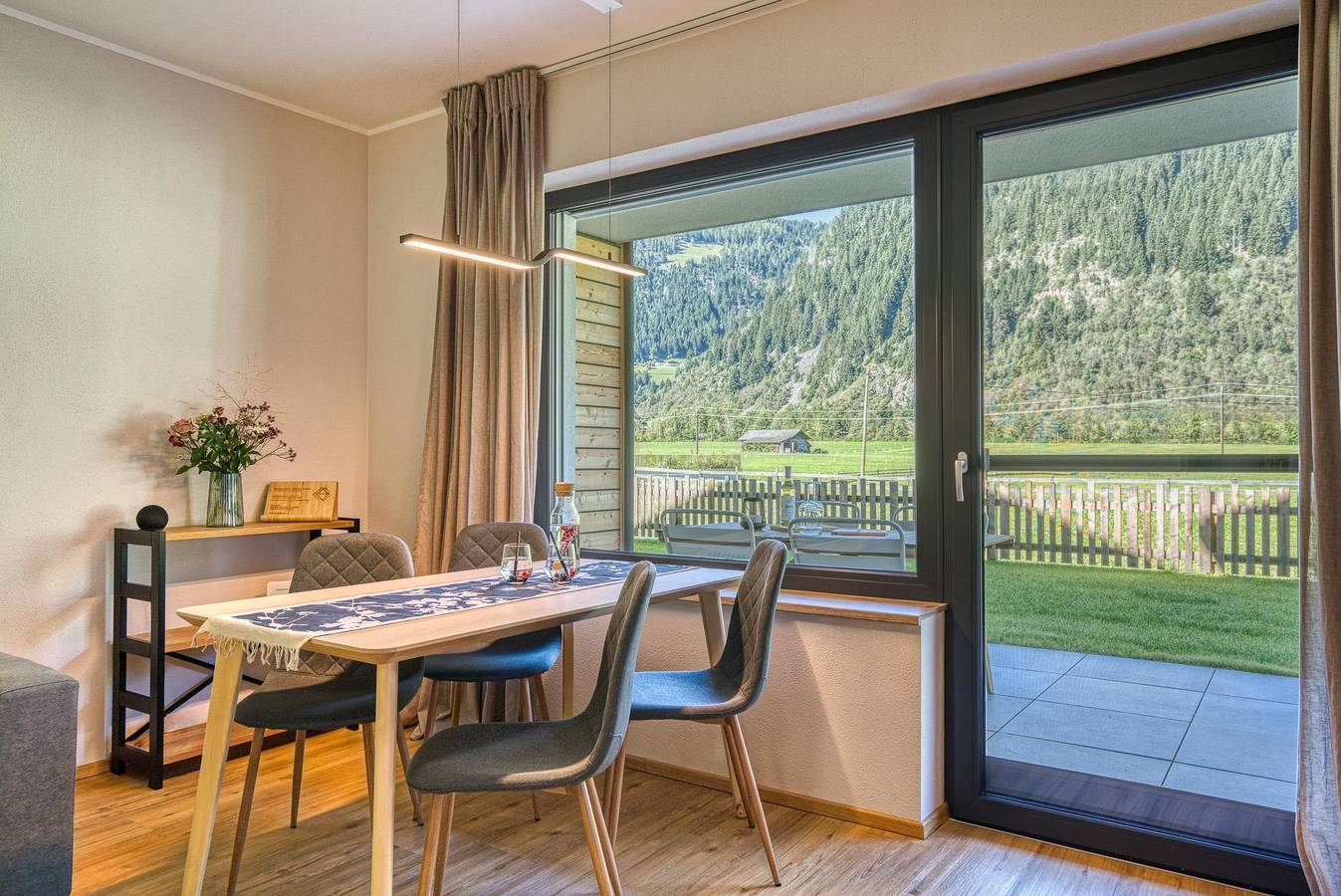 Ganze Ferienwohnung, Appartement 1 mit Garten (Hunde im Sommer erlaubt) in Stubaier Alpen, Neustift im Stubaital