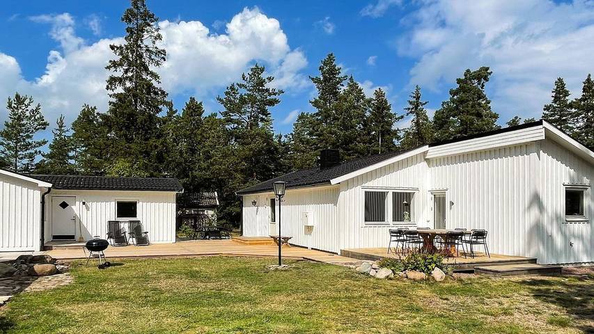 Ferienhaus für 9 Personen, mit Balkon und Sauna in Mönsterås und Umgebung