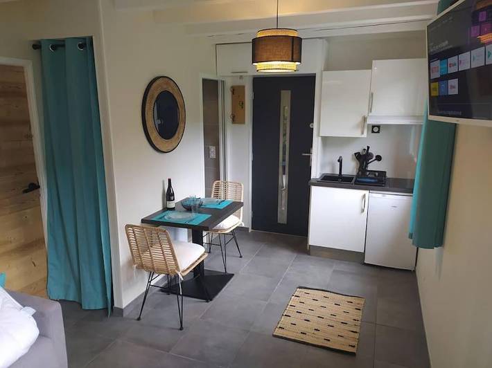 Appartement de vacances pour 2 personnes, avec terrasse ainsi que jardin et vue