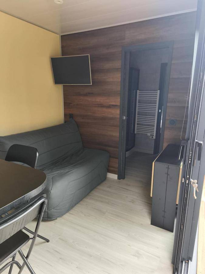 Appartement entier, Insolite - Conteneur amenagé in Saint-Laurent-de-la-Prée, Région de Rochefort
