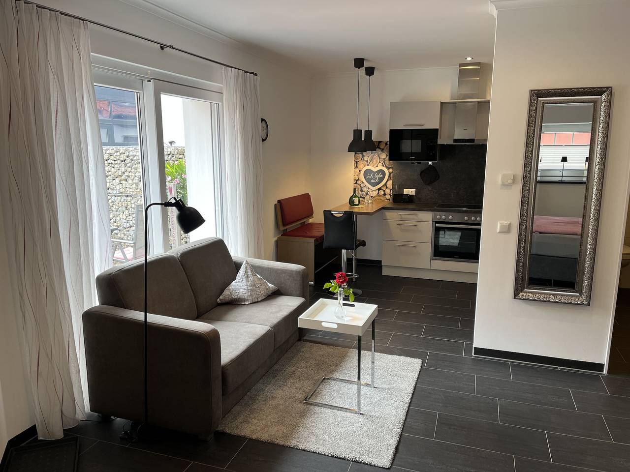 Ferienscheune Maria - Ferienwohnung Carina mit ebenerdiger Südterrasse in Lichtenfels (Bayern), Oberes Maintal - Coburger Land