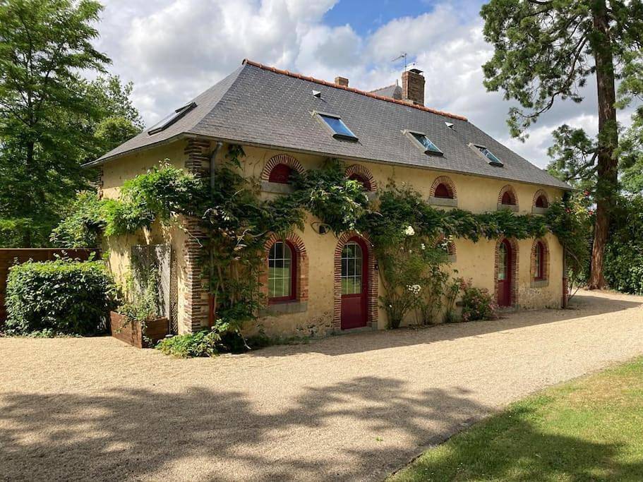 Two-Bedroom House in Saint-Ouën-des-Toits, Mayenne