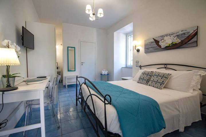 Vakantiehuis voor 3 personen, met uitzicht en tuin in Procida