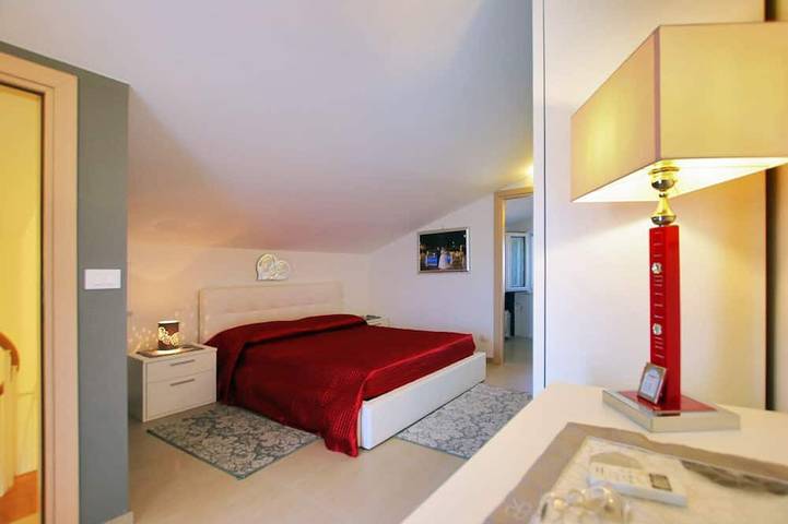 Villa Tulipano - 2 Bagni Giardino Wi-Fi Aria condizionata, Terrazza, vicino al mare in Spiaggia (Campofelice di Roccella), Campofelice di Roccella