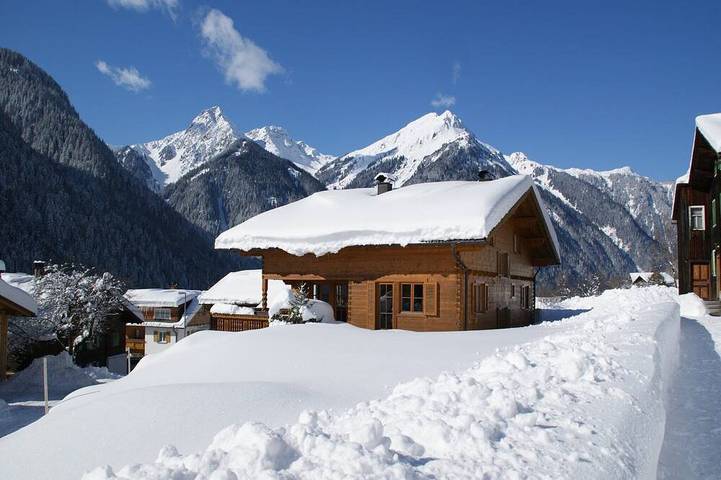 Hütte für 4 Personen, mit Terrasse im Montafon