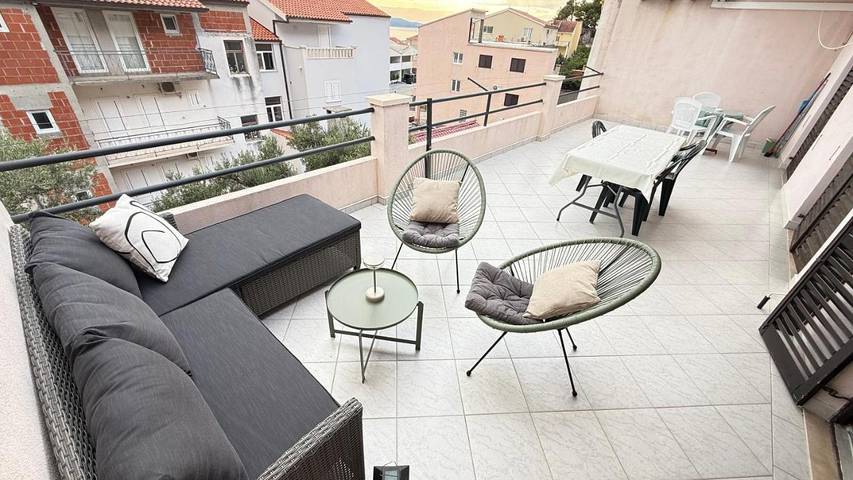 Maison d’hôte pour 7 personnes, avec terrasse à Makarska