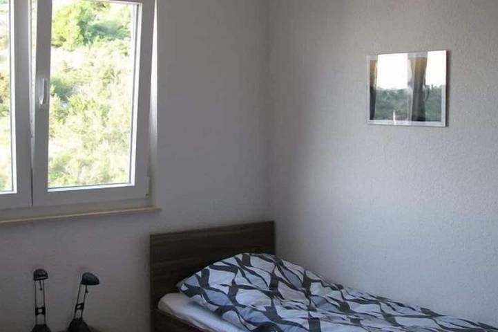 Ganze Wohnung, Exklusive Ferienwohnung nur 150 Meter zum Strand in Okrug Gornji, Ciovo