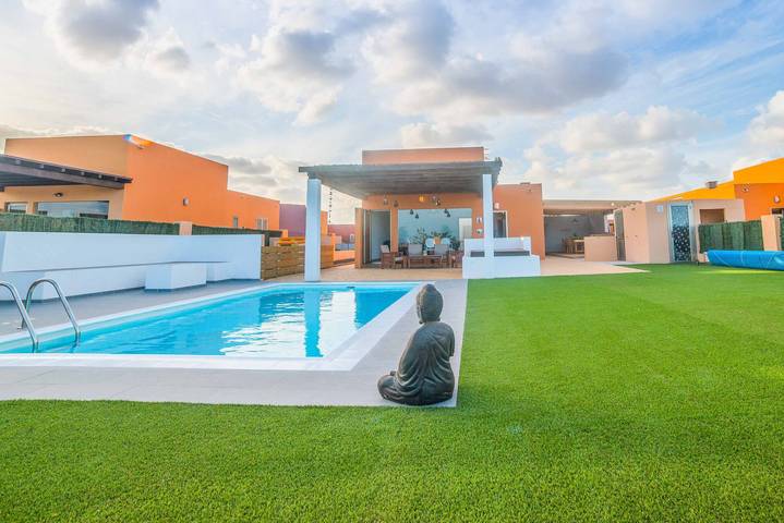 Villa voor 7 personen, met Terras in Las Salinas