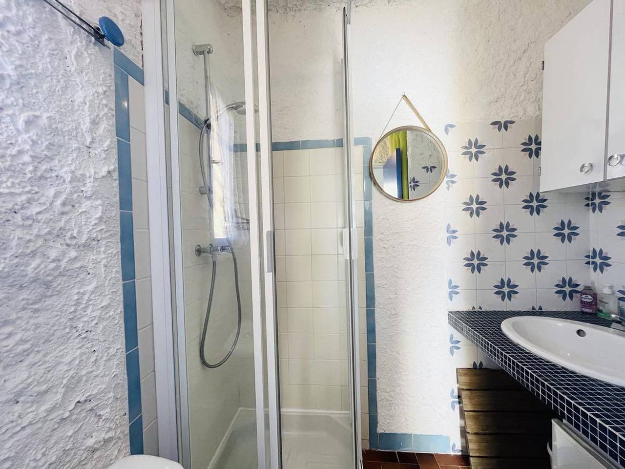 Entire apartment, Cozy studio with kitchenette - Near the beach in Sant Ambroggio, Lumio