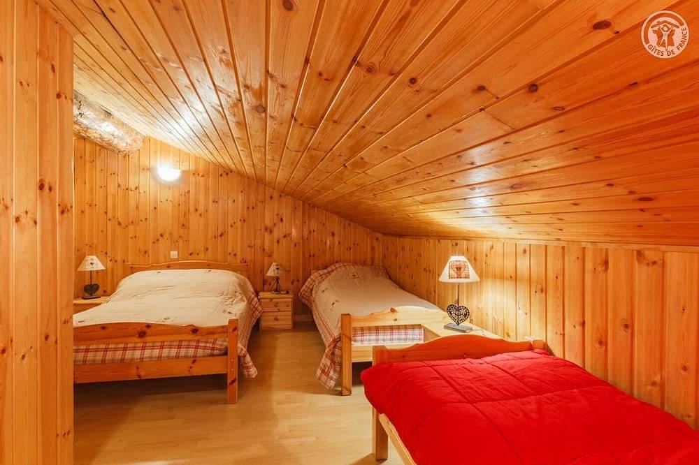 Les Colombieres - Chamois in Bonneval-sur-Arc, Saint-Jean-de-Maurienne region