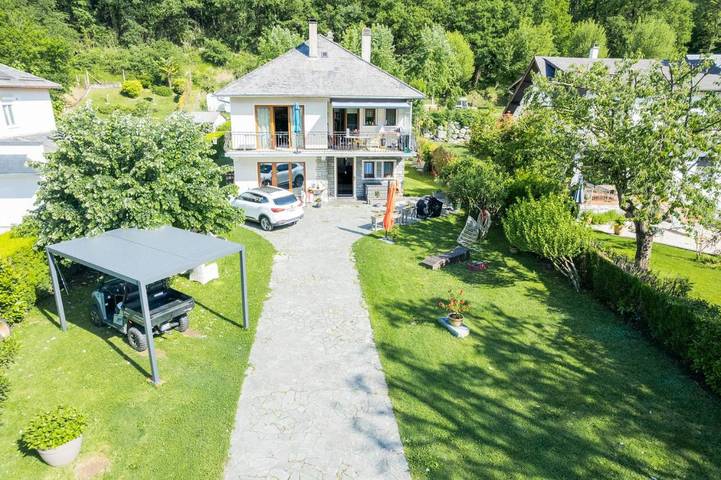 Gîte pour 2 personnes, avec Terrasse ainsi que Jardin et Vue à Agos-Vidalos
