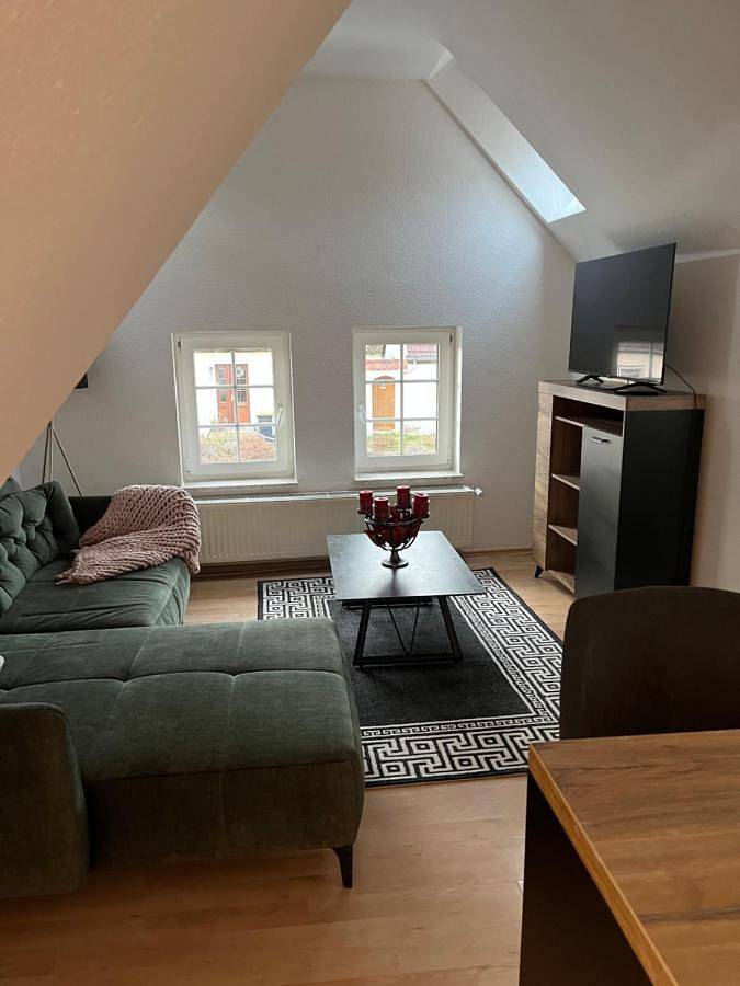 Ferienhaus für 3 Personen, mit Terrasse und Garten in Bernburg