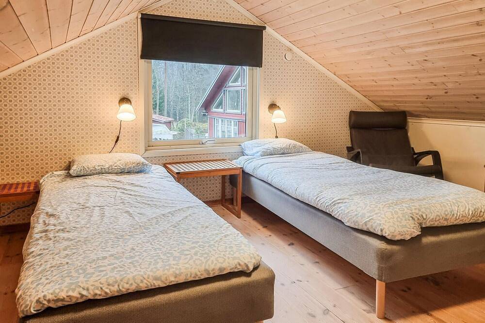 Beautiful home in Alingsås in Vargarda, Västergötland