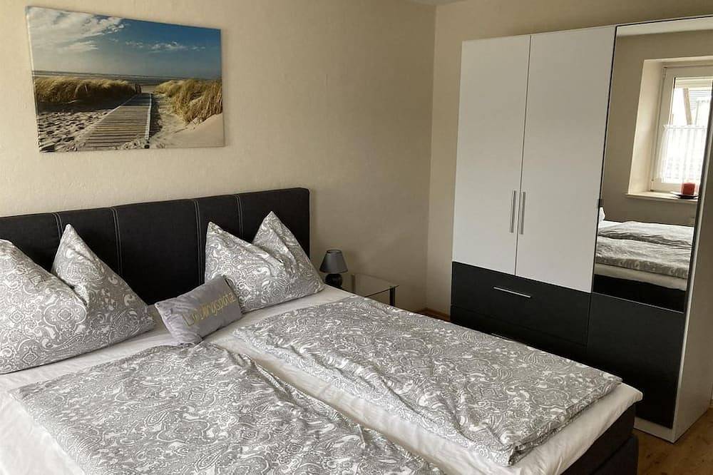 Ferienhaus Altes Schmittenhaus - 6-Bett-Ferienhaus Dusche/Wc, 4 Schlafräume in Deudesfeld, Vulkaneifel