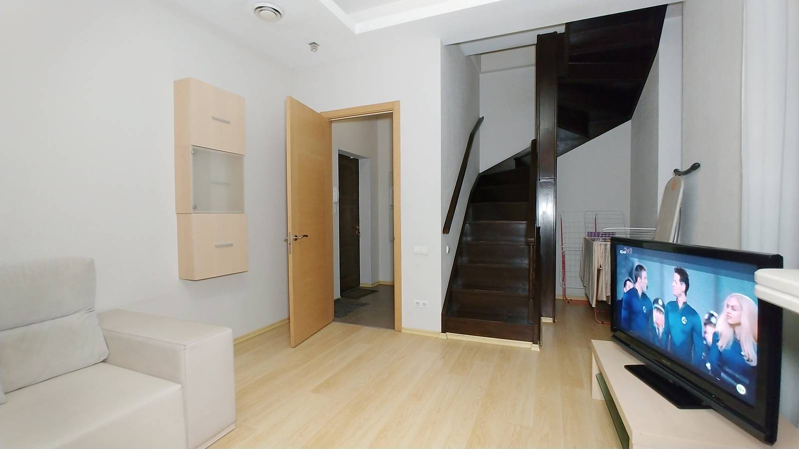 Entire holiday apartment, Two bedrooms. 6 Zankovetskoi str. Near Kreschatyk in Kyiv, Ukraine