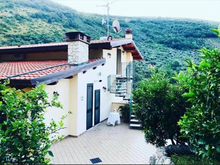 B&b per 4 persone, con Balcone e Terrazza nonché Giardino a Fondi