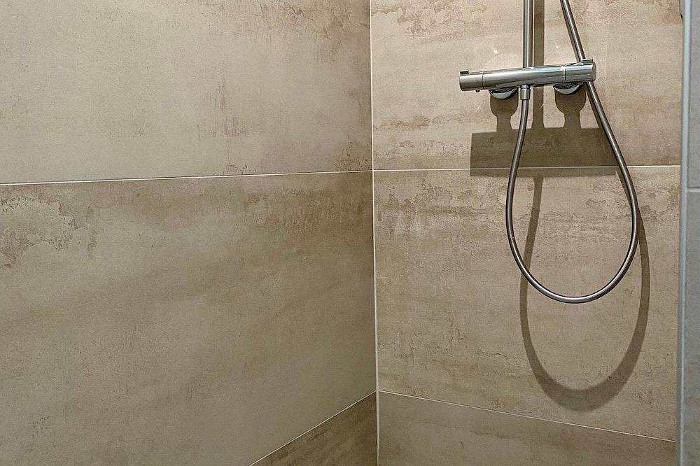 Gîte cosy à 300m de la plage, bain nordique, poêle à bois, borne électrique, proche centre de Pornic in Pornic, Côte de Jade