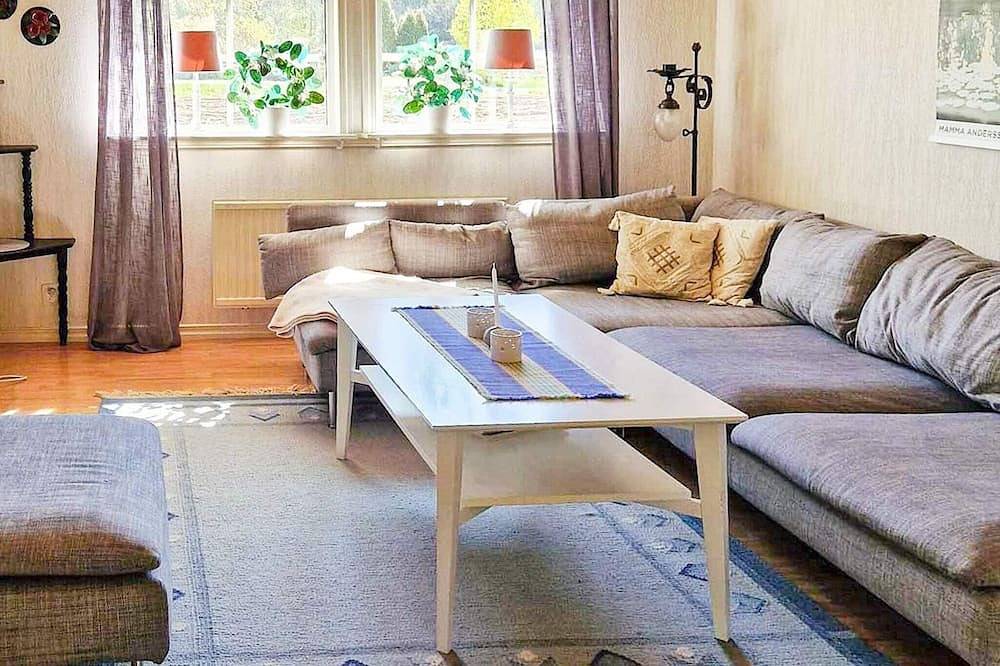 6 Personen Ferienhaus in Trollhättan in Trollhättan, Västergötland