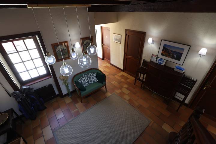 Gîte pour 10 personnes, avec jacuzzi et piscine, animaux acceptés à Monplaisant - 4