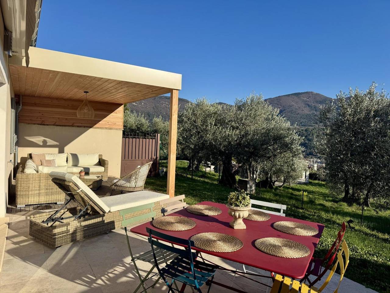 La Cicada in Nyons, Nyons und Umgebung