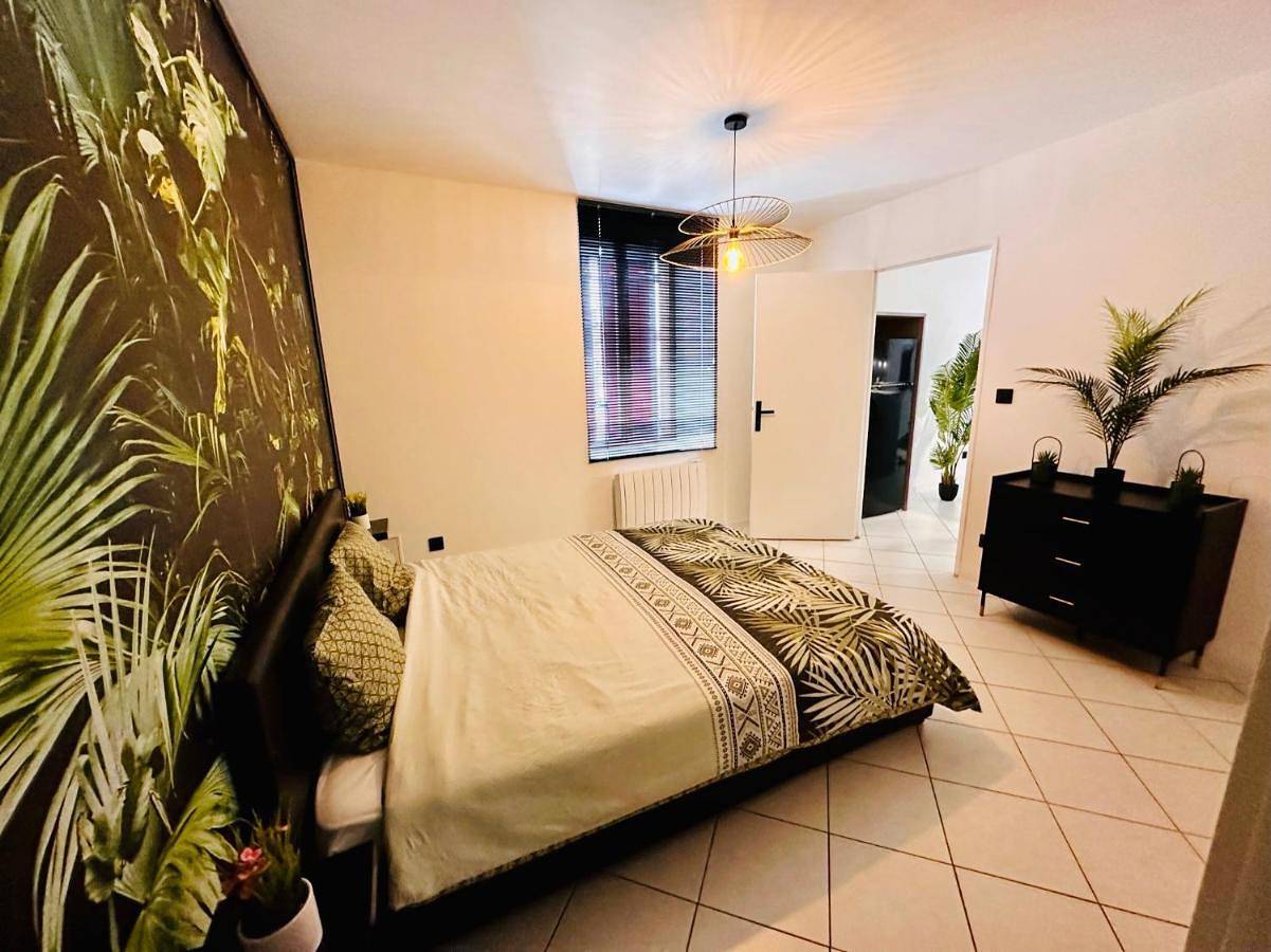Appartement entier, One-Bedroom Apartment in Noisseville, Metz-Campagne