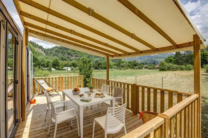 Camping pour 6 personnes, avec jardin et piscine, animaux acceptés à Castellane - 2